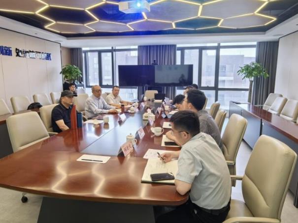 攜手產學研·共筑城市更新新篇章 | 嶸創(chuàng)建設赴海螺水泥開展技術交流